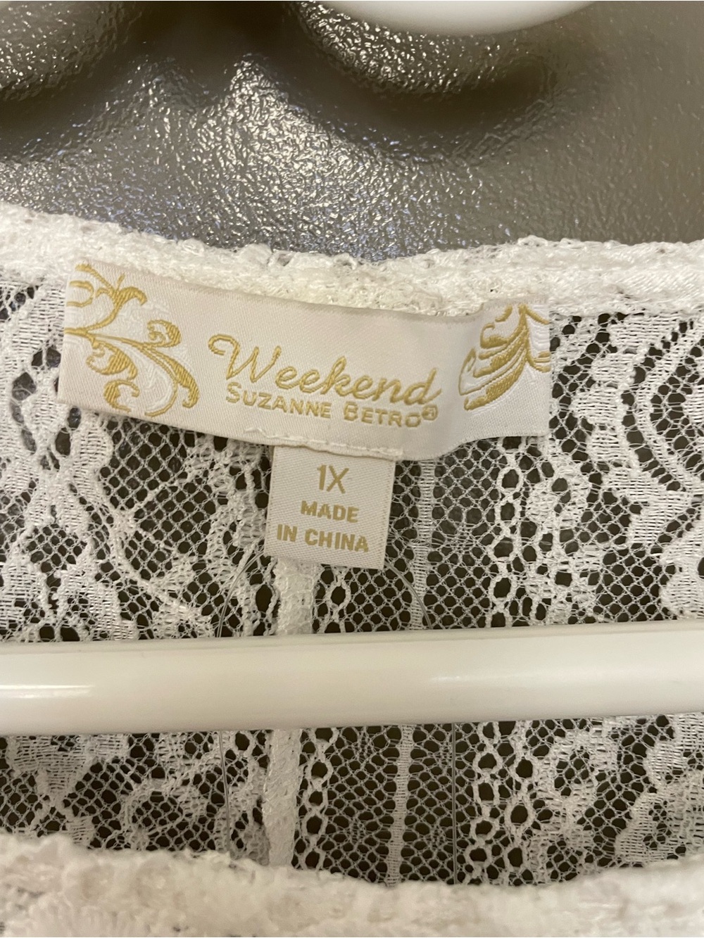 Weekend by Suzanne Betro White Lace Overlay Tunic - Picture 3 of 6